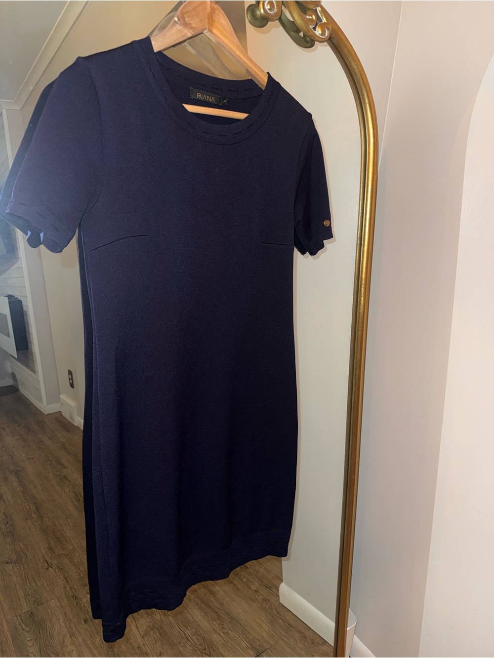 BIANA retail over $400 Dark Navy Shift Dress NWOT